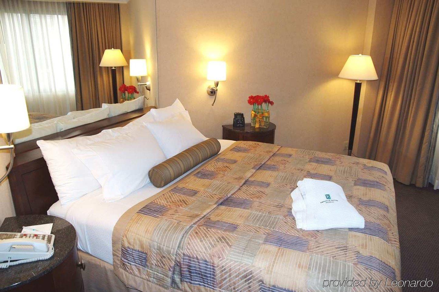 Embassy Suites By Hilton Austin Downtown South Congress Szoba fotó